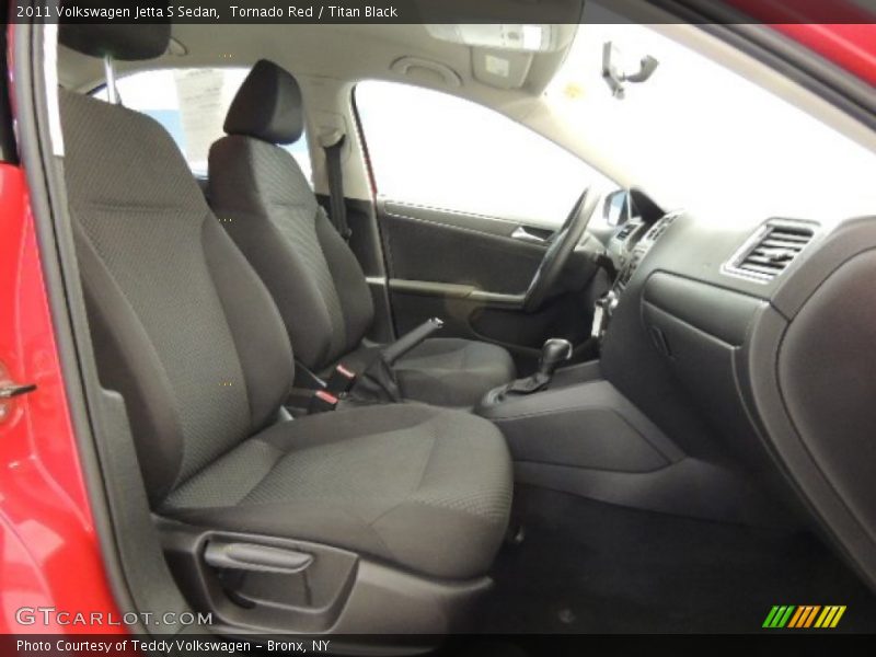Tornado Red / Titan Black 2011 Volkswagen Jetta S Sedan