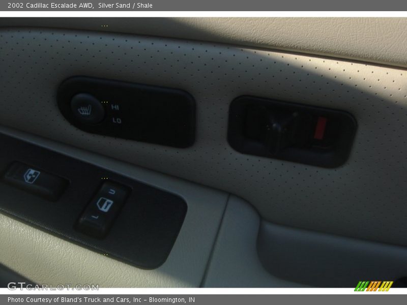 Silver Sand / Shale 2002 Cadillac Escalade AWD