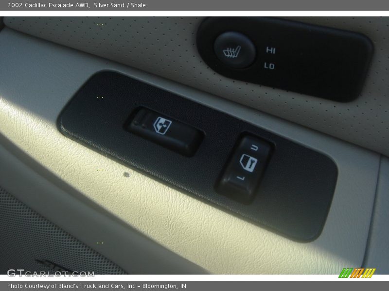 Silver Sand / Shale 2002 Cadillac Escalade AWD