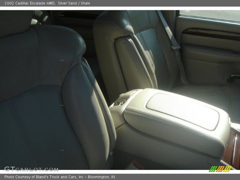 Silver Sand / Shale 2002 Cadillac Escalade AWD
