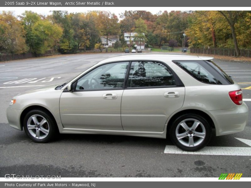  2005 9-2X Linear Wagon Arctic Silver Metallic