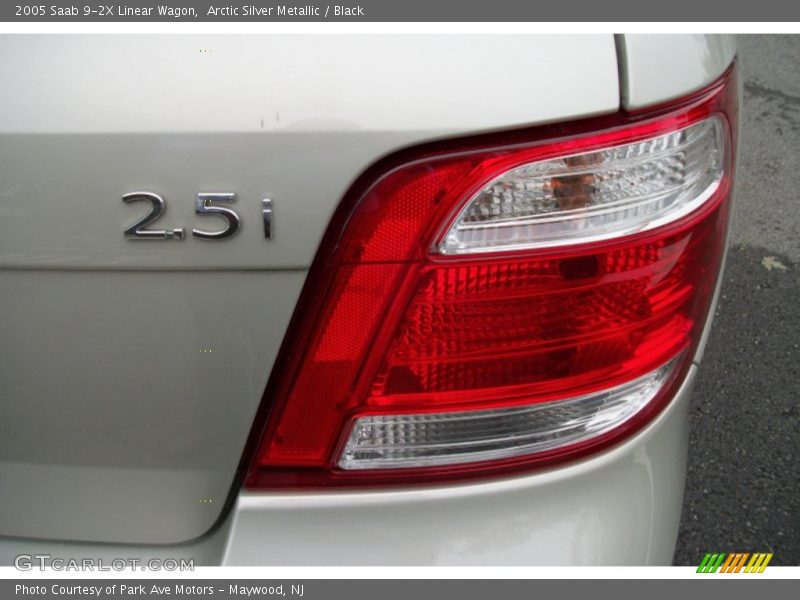 Arctic Silver Metallic / Black 2005 Saab 9-2X Linear Wagon