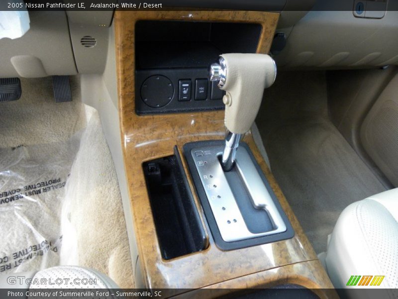 Avalanche White / Desert 2005 Nissan Pathfinder LE