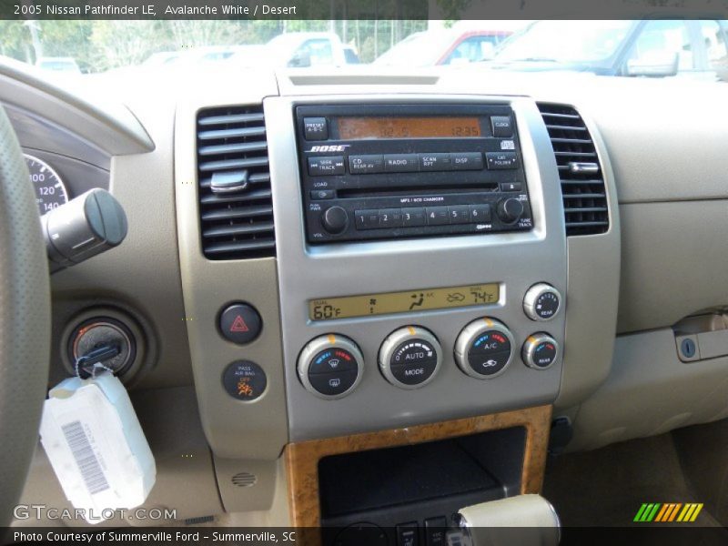 Avalanche White / Desert 2005 Nissan Pathfinder LE