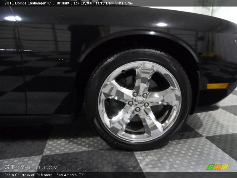 Brilliant Black Crystal Pearl / Dark Slate Gray 2011 Dodge Challenger R/T