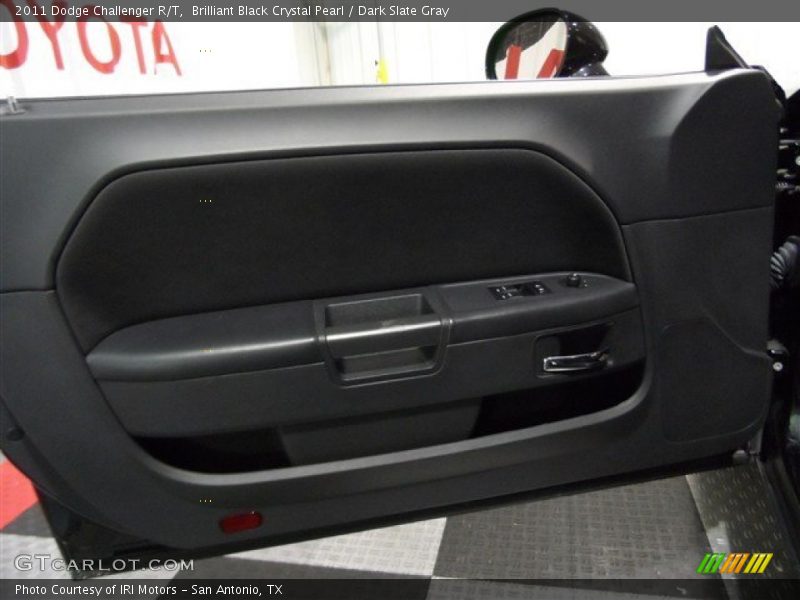 Brilliant Black Crystal Pearl / Dark Slate Gray 2011 Dodge Challenger R/T