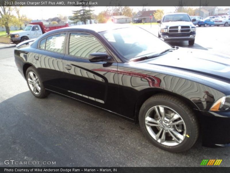 Pitch Black / Black 2013 Dodge Charger SXT Plus AWD