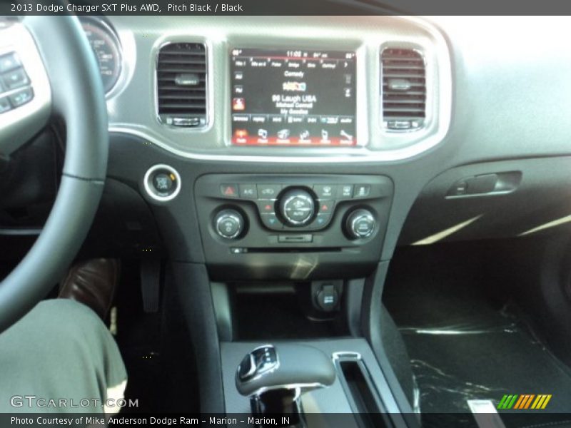 Pitch Black / Black 2013 Dodge Charger SXT Plus AWD