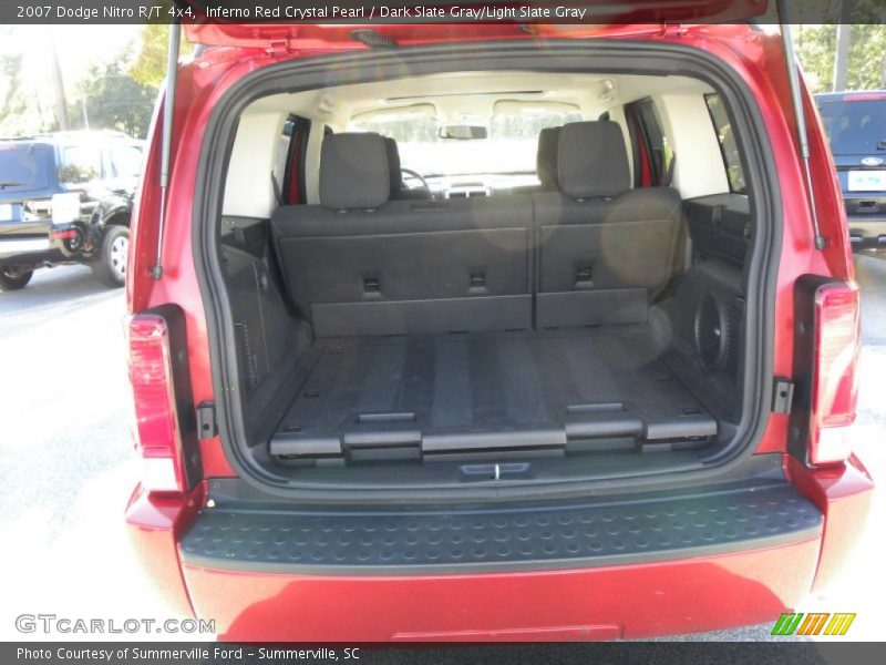  2007 Nitro R/T 4x4 Trunk