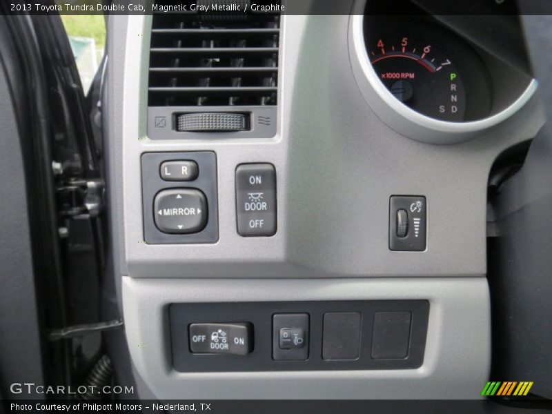 Magnetic Gray Metallic / Graphite 2013 Toyota Tundra Double Cab
