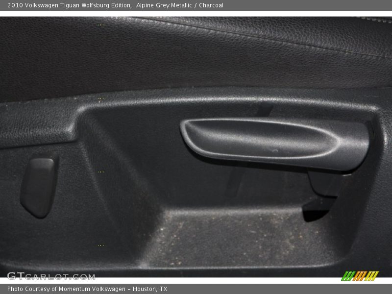 Alpine Grey Metallic / Charcoal 2010 Volkswagen Tiguan Wolfsburg Edition