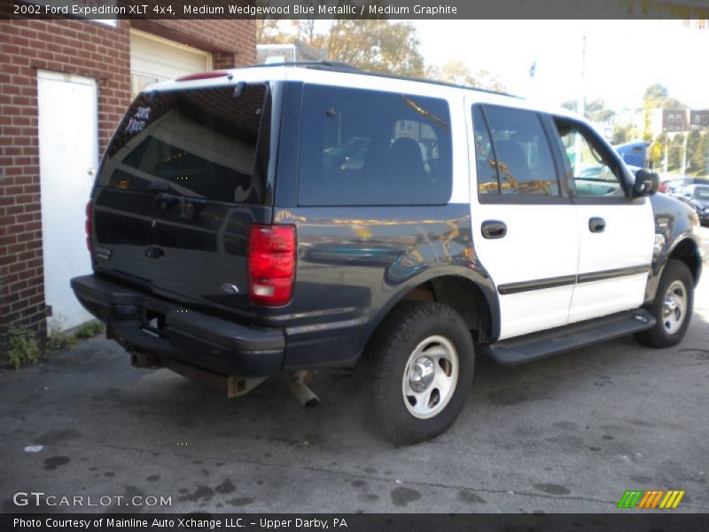 Medium Wedgewood Blue Metallic / Medium Graphite 2002 Ford Expedition XLT 4x4