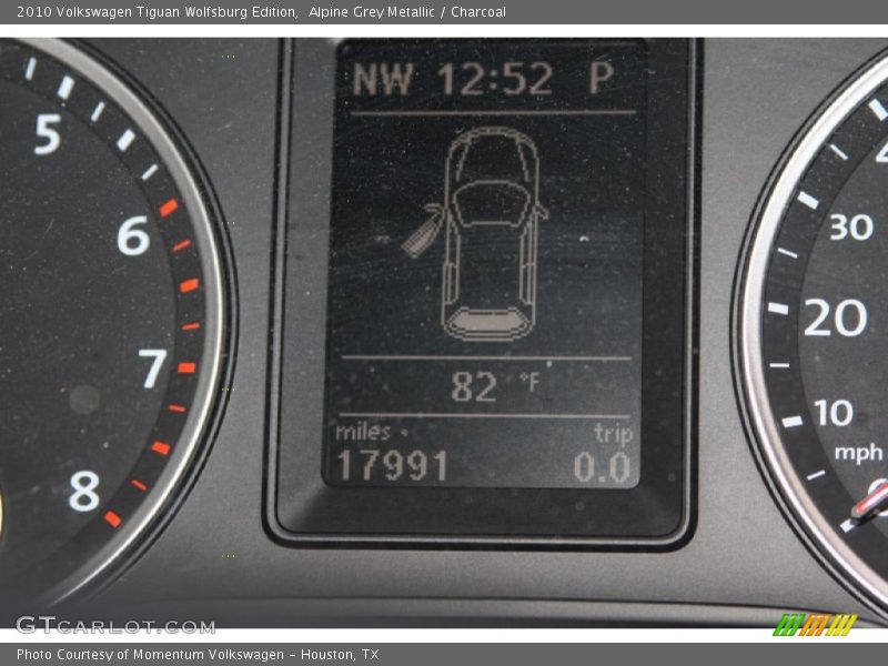 Alpine Grey Metallic / Charcoal 2010 Volkswagen Tiguan Wolfsburg Edition