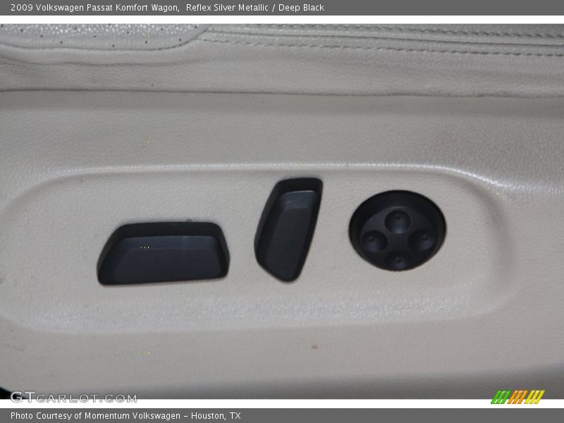 Reflex Silver Metallic / Deep Black 2009 Volkswagen Passat Komfort Wagon