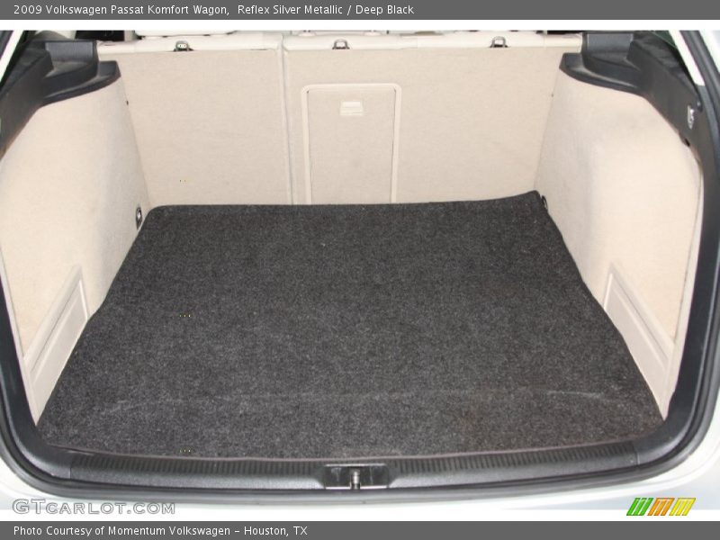 Reflex Silver Metallic / Deep Black 2009 Volkswagen Passat Komfort Wagon