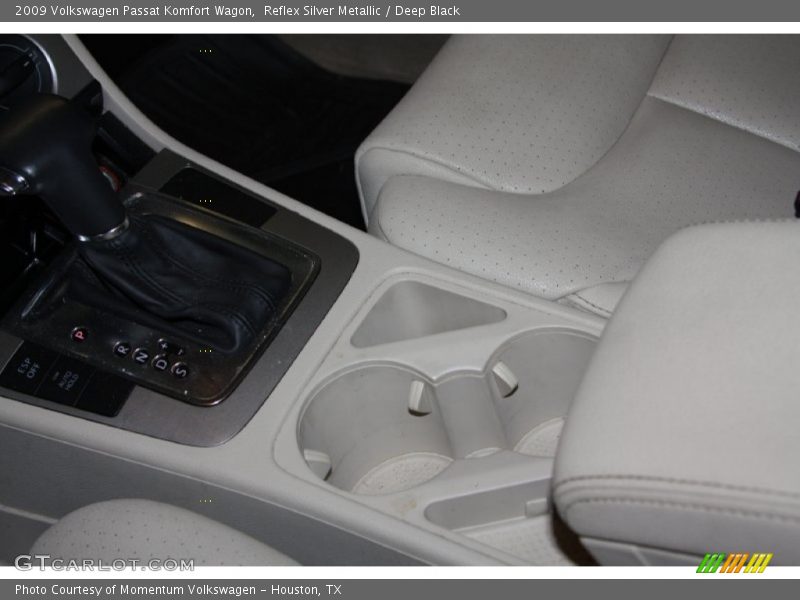 Reflex Silver Metallic / Deep Black 2009 Volkswagen Passat Komfort Wagon