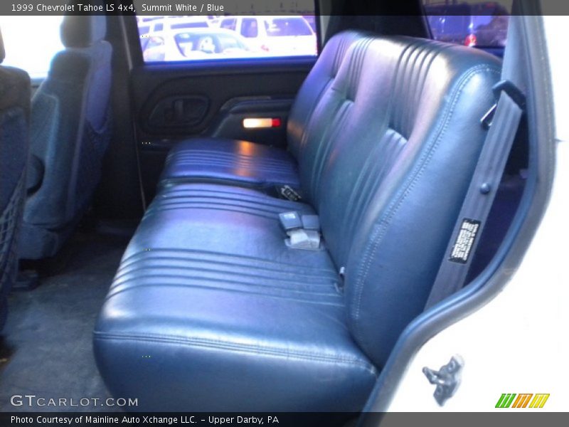 Rear Seat of 1999 Tahoe LS 4x4