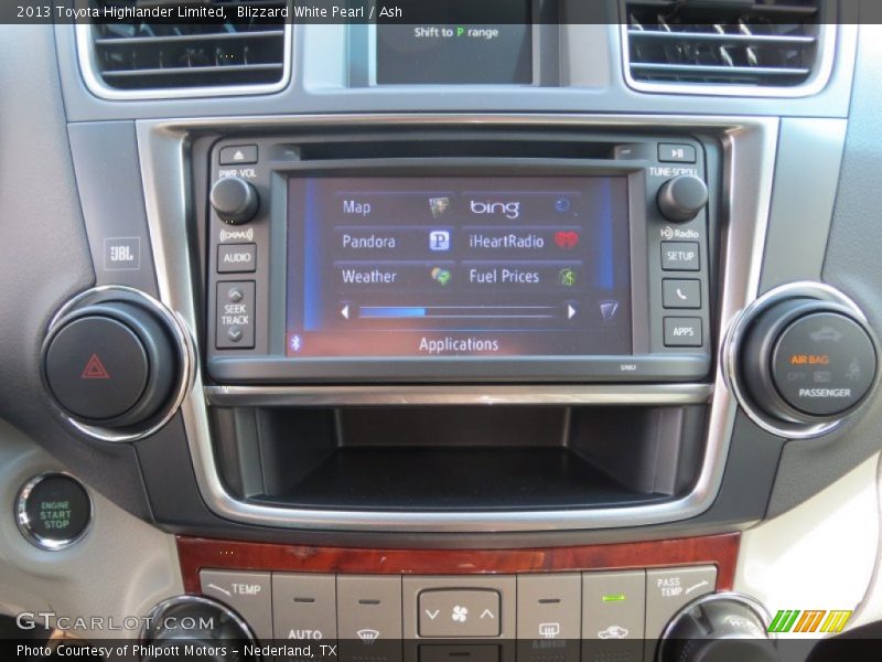 Blizzard White Pearl / Ash 2013 Toyota Highlander Limited