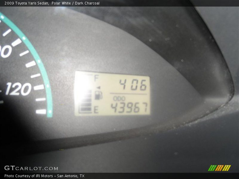 Polar White / Dark Charcoal 2009 Toyota Yaris Sedan