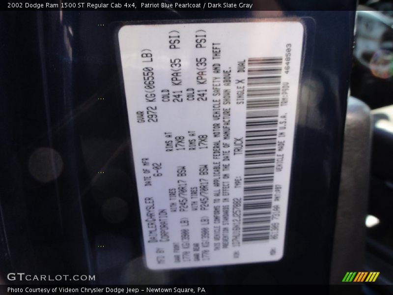 Patriot Blue Pearlcoat / Dark Slate Gray 2002 Dodge Ram 1500 ST Regular Cab 4x4