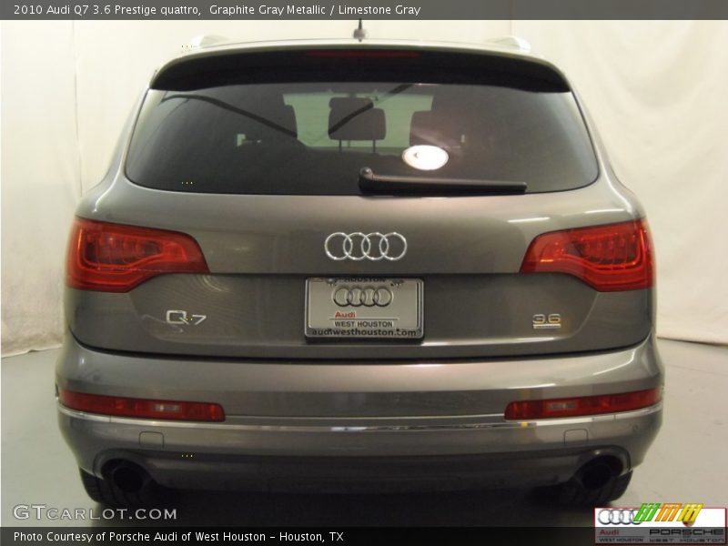 Graphite Gray Metallic / Limestone Gray 2010 Audi Q7 3.6 Prestige quattro