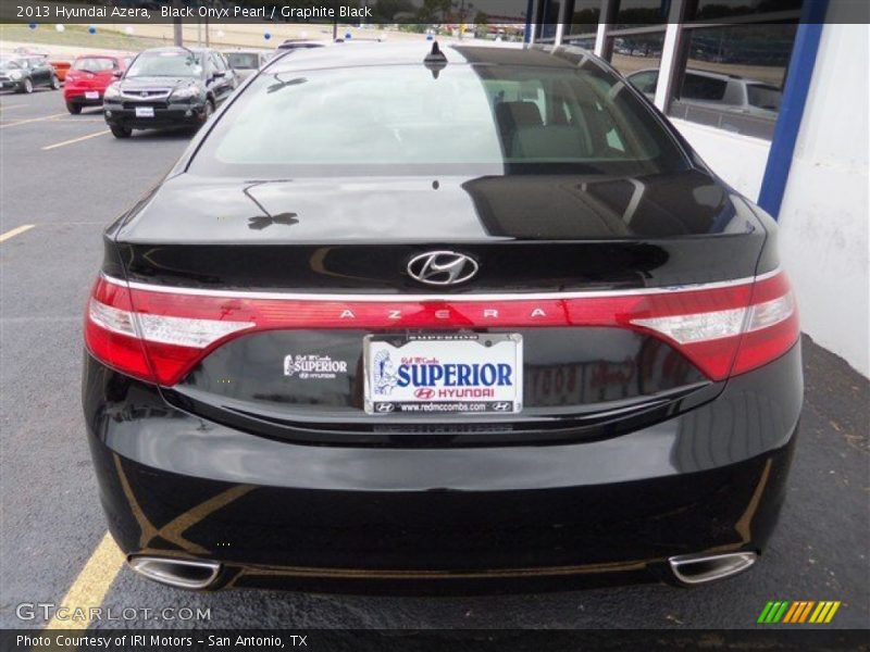 Black Onyx Pearl / Graphite Black 2013 Hyundai Azera