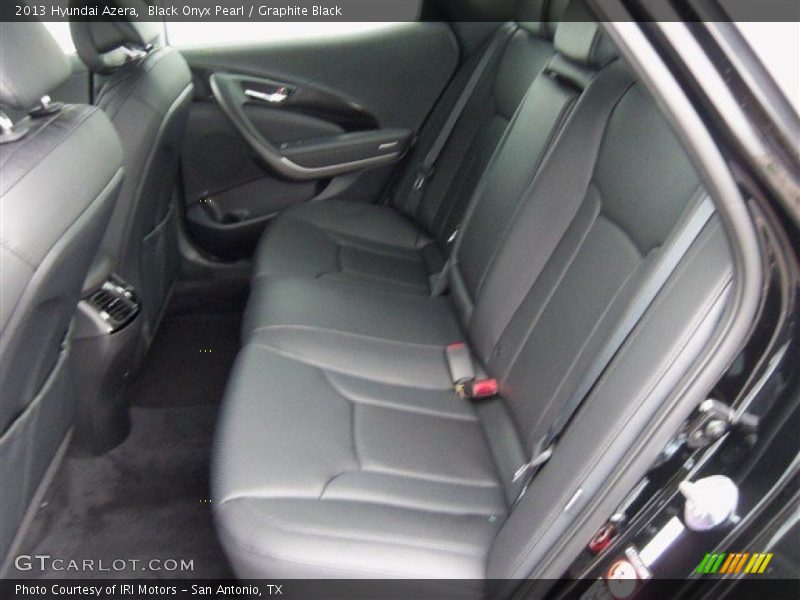 Rear Seat of 2013 Azera 