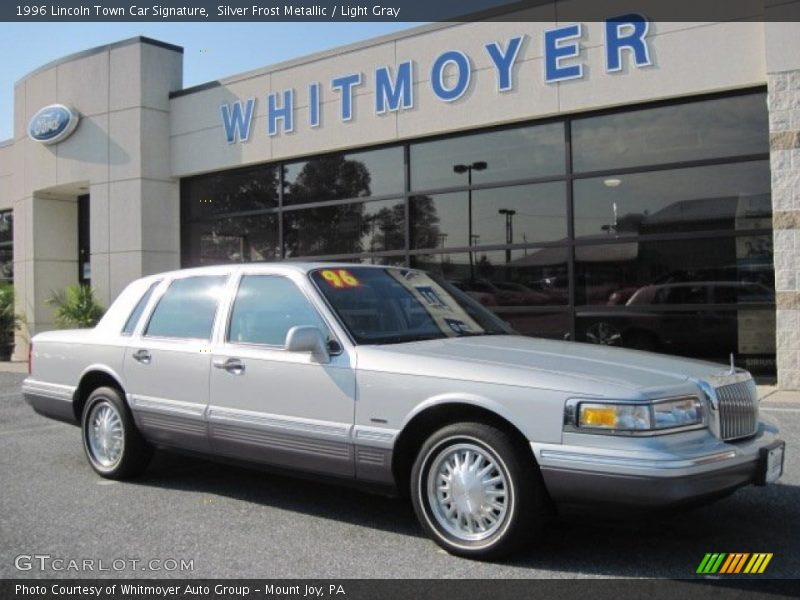 Silver Frost Metallic / Light Gray 1996 Lincoln Town Car Signature