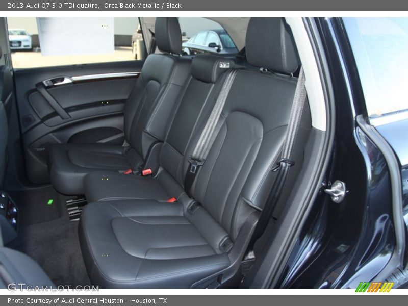 Rear Seat of 2013 Q7 3.0 TDI quattro