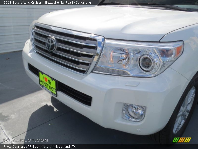 Blizzard White Pearl / Sandstone 2013 Toyota Land Cruiser