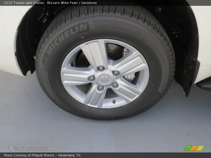 Blizzard White Pearl / Sandstone 2013 Toyota Land Cruiser