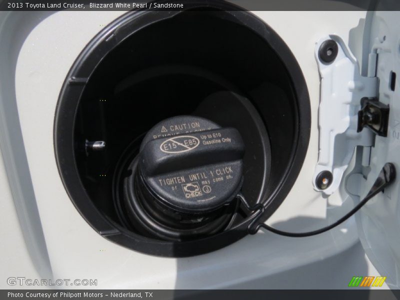 Blizzard White Pearl / Sandstone 2013 Toyota Land Cruiser