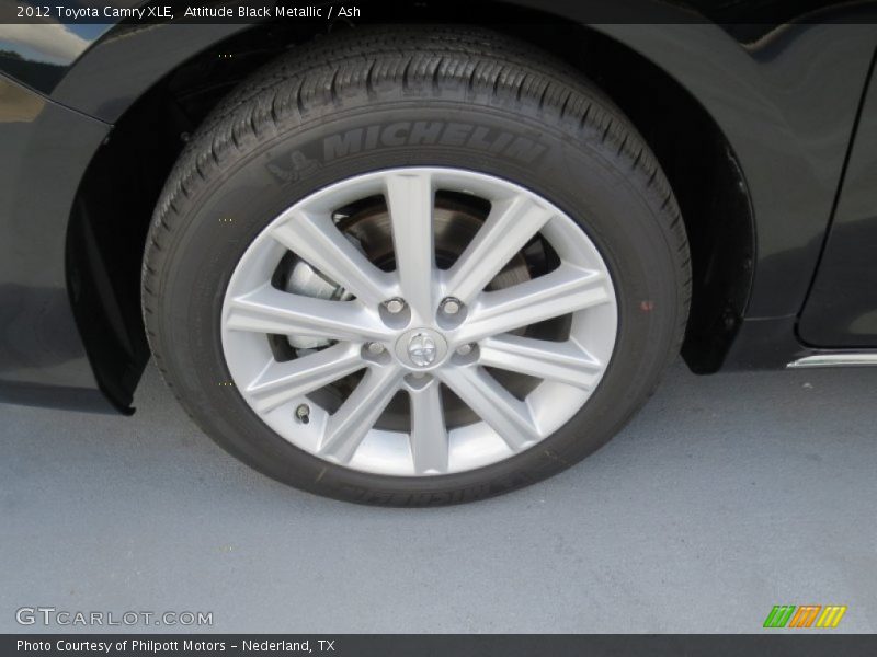 Attitude Black Metallic / Ash 2012 Toyota Camry XLE