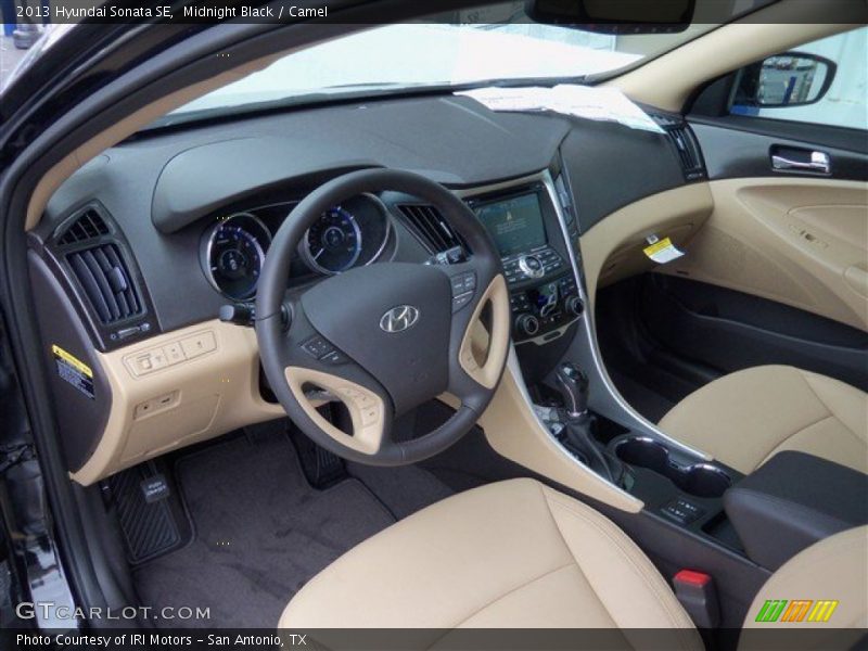 Midnight Black / Camel 2013 Hyundai Sonata SE