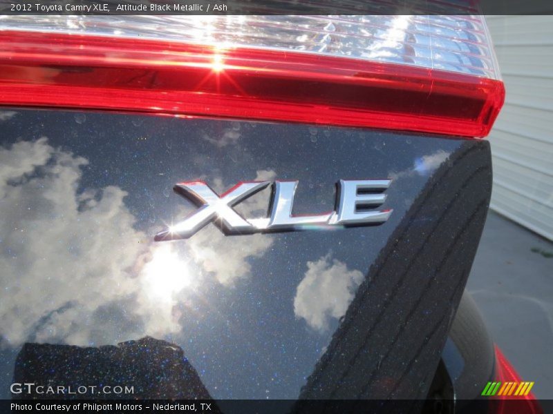 Attitude Black Metallic / Ash 2012 Toyota Camry XLE