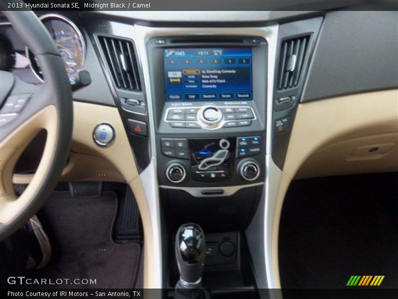 Midnight Black / Camel 2013 Hyundai Sonata SE