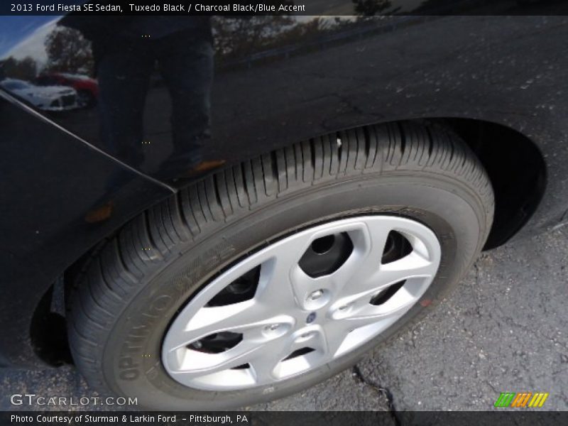  2013 Fiesta SE Sedan Wheel