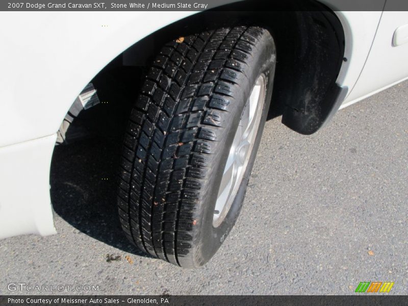 Stone White / Medium Slate Gray 2007 Dodge Grand Caravan SXT