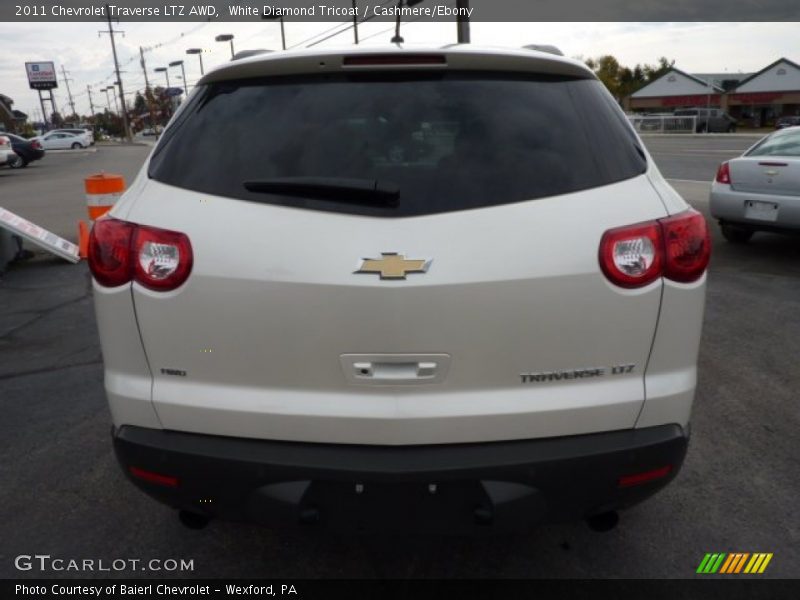 White Diamond Tricoat / Cashmere/Ebony 2011 Chevrolet Traverse LTZ AWD