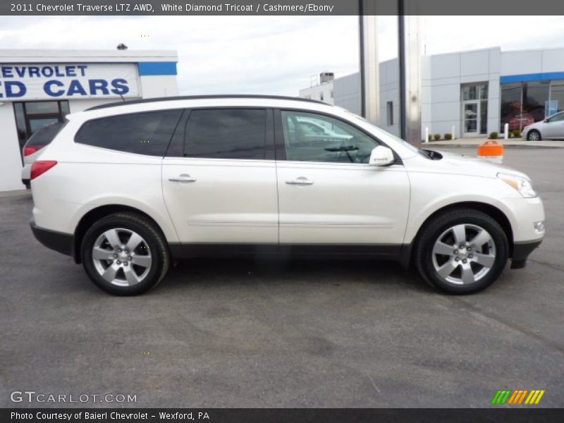 White Diamond Tricoat / Cashmere/Ebony 2011 Chevrolet Traverse LTZ AWD