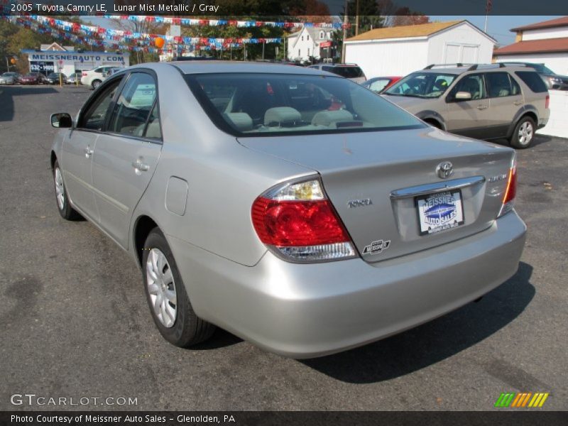 Lunar Mist Metallic / Gray 2005 Toyota Camry LE