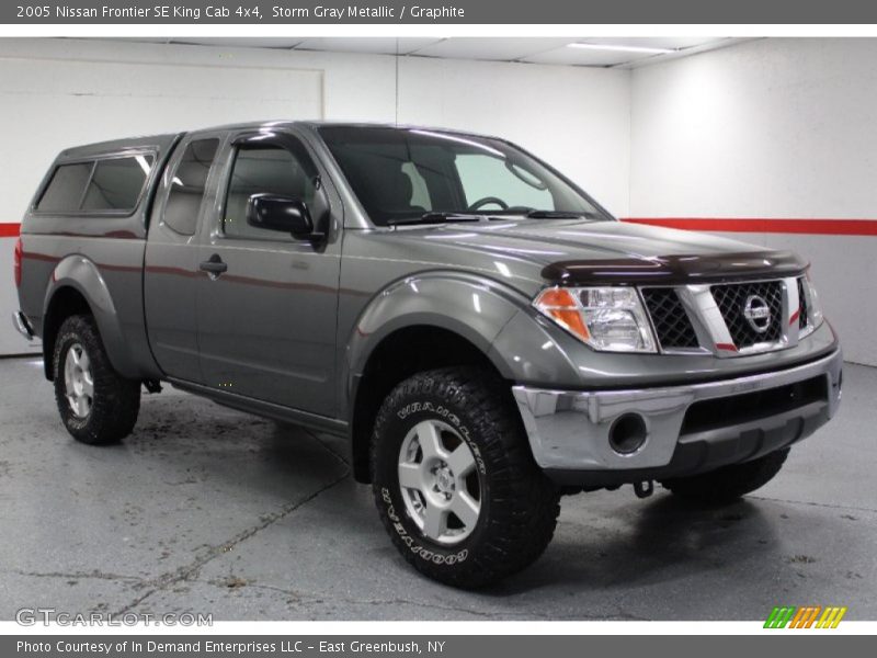 Storm Gray Metallic / Graphite 2005 Nissan Frontier SE King Cab 4x4