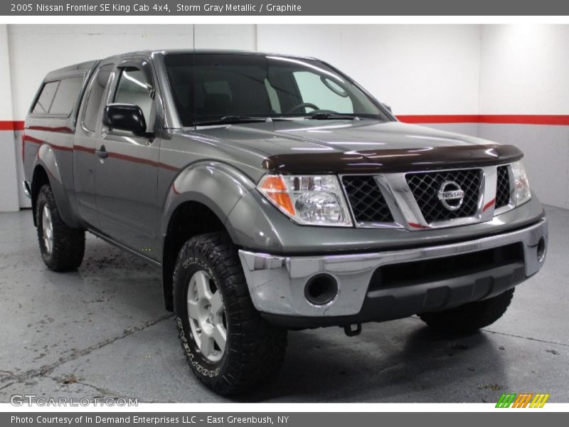 Storm Gray Metallic / Graphite 2005 Nissan Frontier SE King Cab 4x4