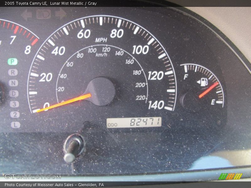 Lunar Mist Metallic / Gray 2005 Toyota Camry LE