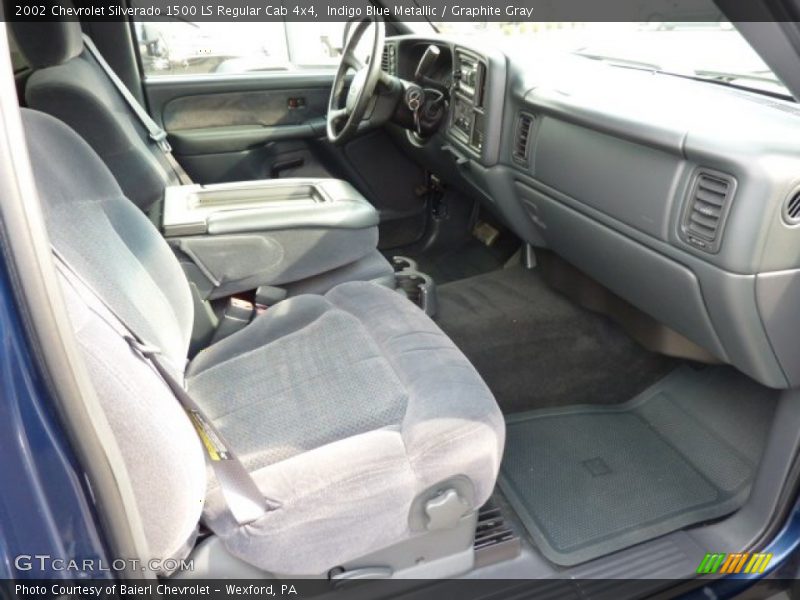 Indigo Blue Metallic / Graphite Gray 2002 Chevrolet Silverado 1500 LS Regular Cab 4x4