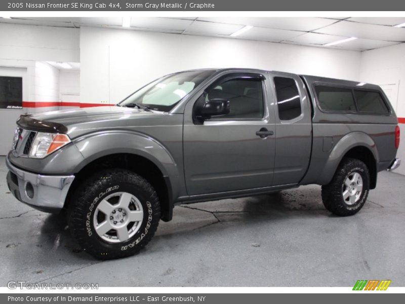 Storm Gray Metallic / Graphite 2005 Nissan Frontier SE King Cab 4x4