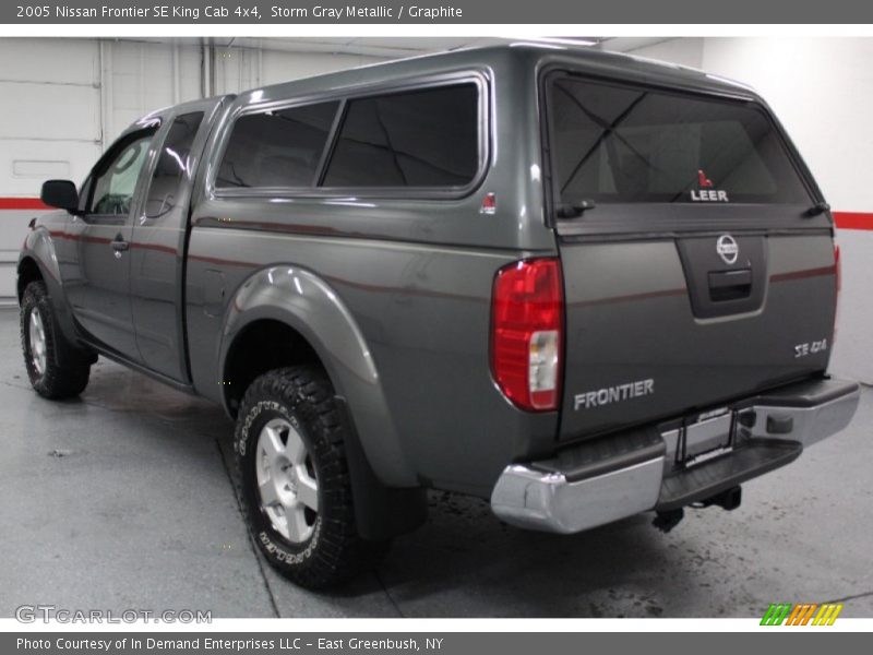 Storm Gray Metallic / Graphite 2005 Nissan Frontier SE King Cab 4x4