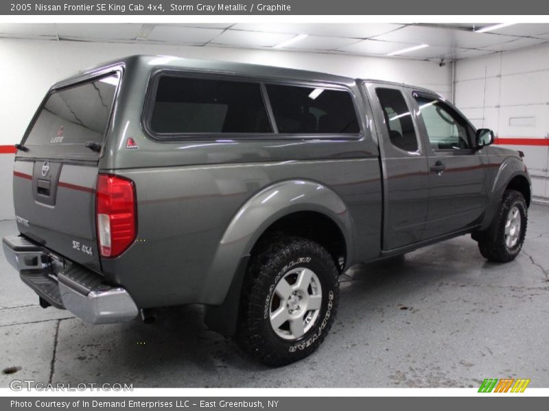 Storm Gray Metallic / Graphite 2005 Nissan Frontier SE King Cab 4x4