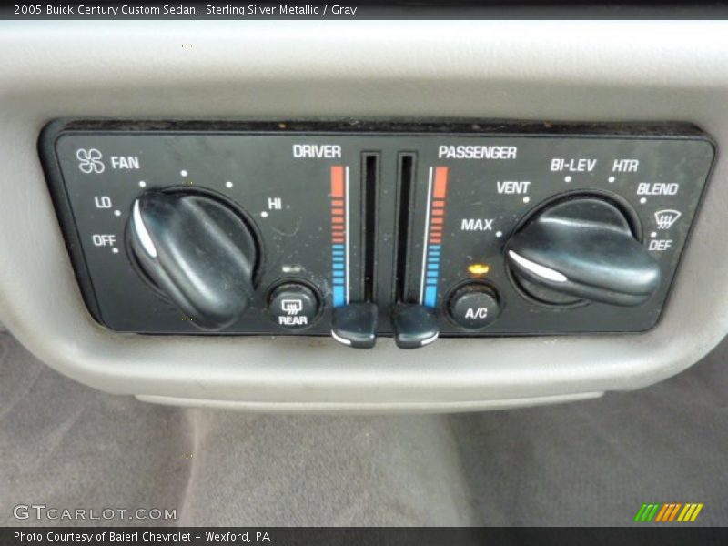 Sterling Silver Metallic / Gray 2005 Buick Century Custom Sedan
