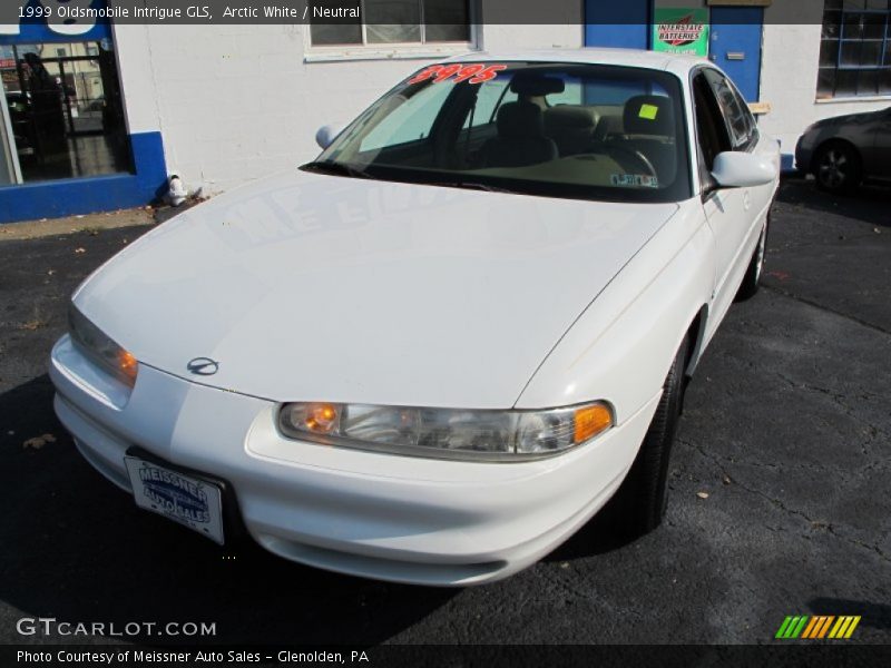 Arctic White / Neutral 1999 Oldsmobile Intrigue GLS